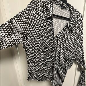 Universal Standard Black and White Liquid Jersey Classic Fit ElbePatterned Shirt